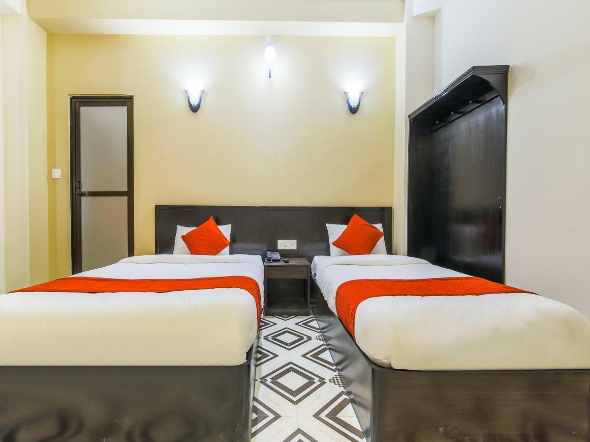 Oyo 315 Aadarsha Inn Rummindei ภายนอก รูปภาพ