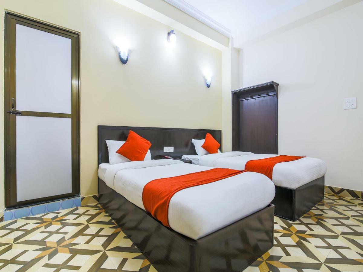 Oyo 315 Aadarsha Inn Rummindei ภายนอก รูปภาพ