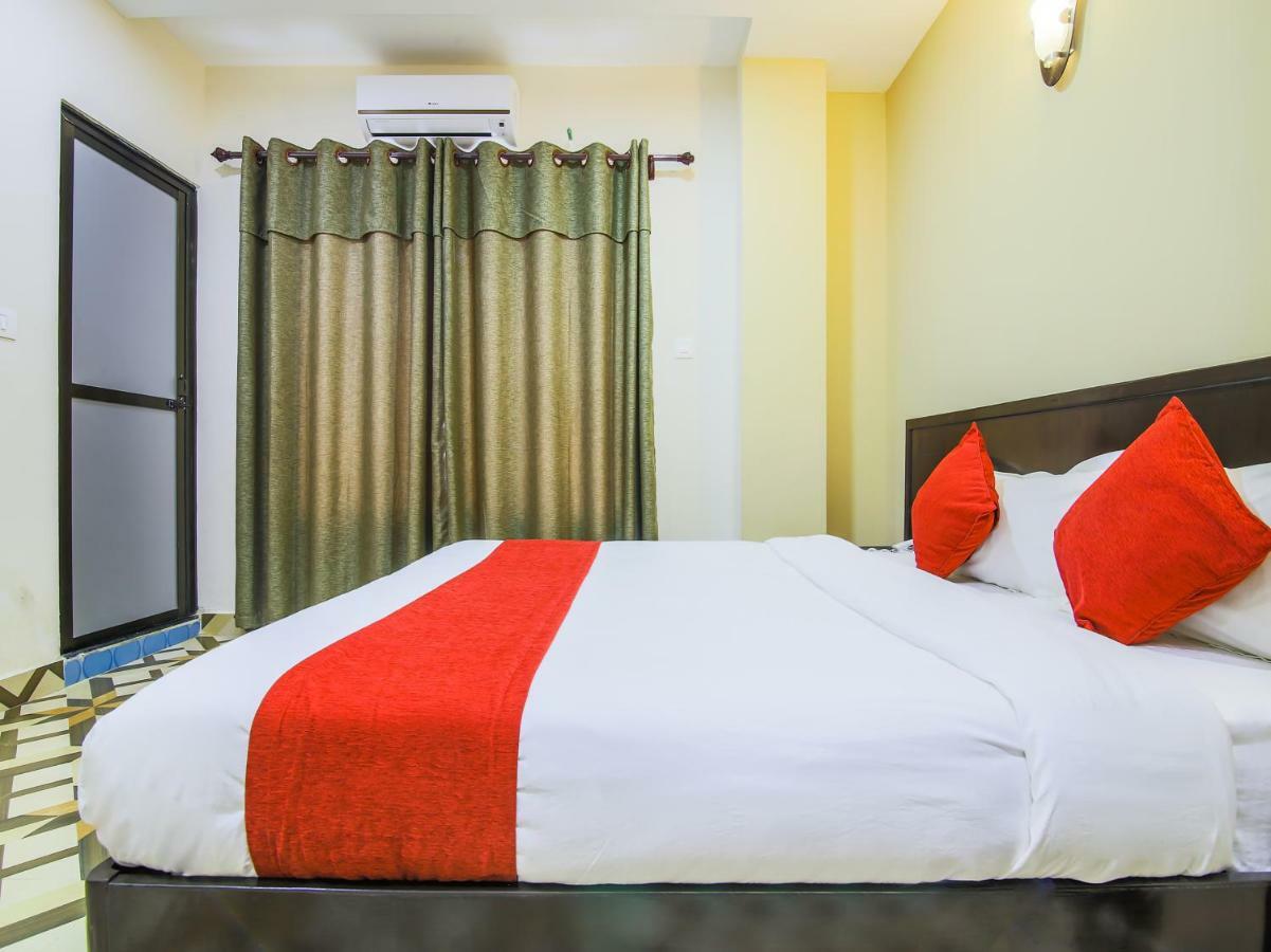 Oyo 315 Aadarsha Inn Rummindei ภายนอก รูปภาพ
