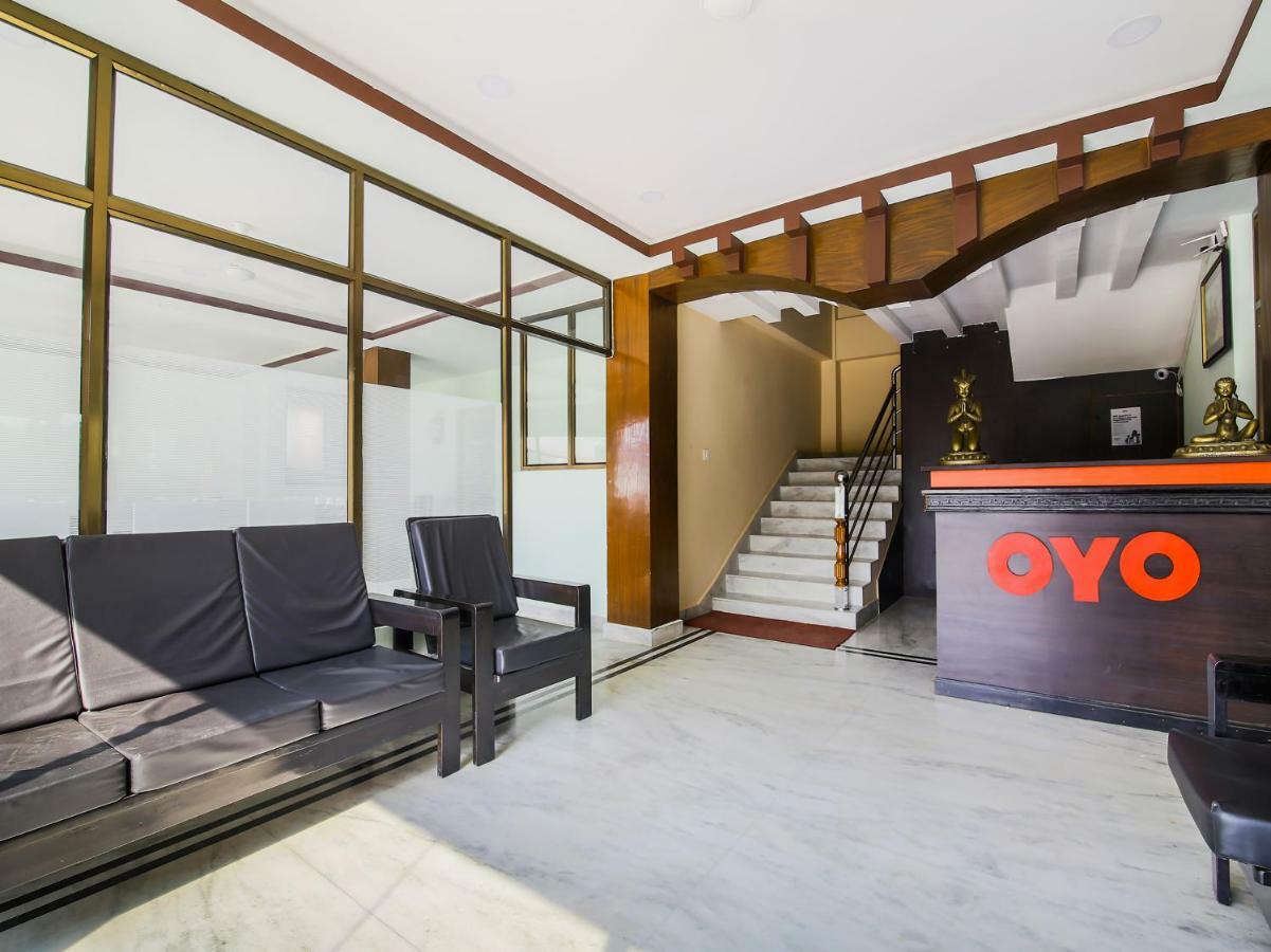 Oyo 315 Aadarsha Inn Rummindei ภายนอก รูปภาพ