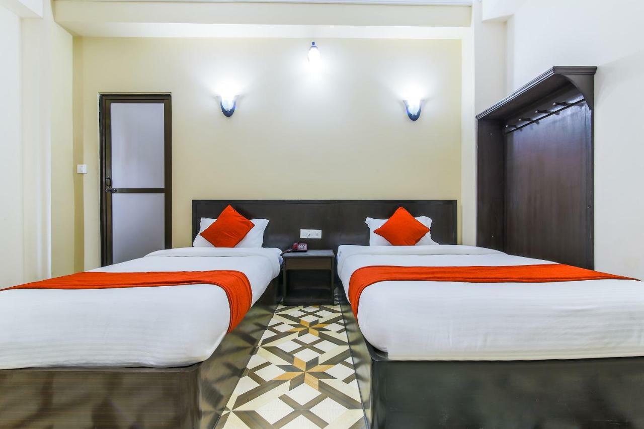 Oyo 315 Aadarsha Inn Rummindei ภายนอก รูปภาพ