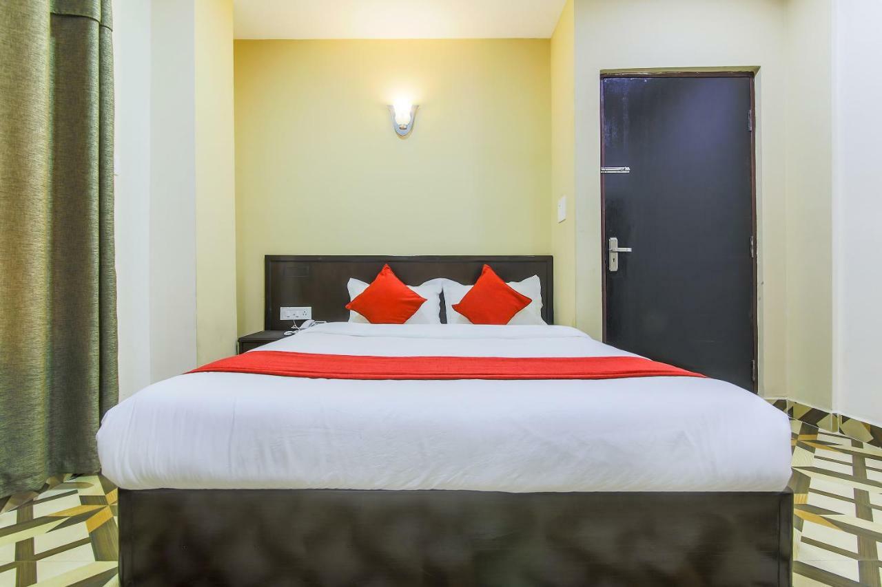 Oyo 315 Aadarsha Inn Rummindei ภายนอก รูปภาพ