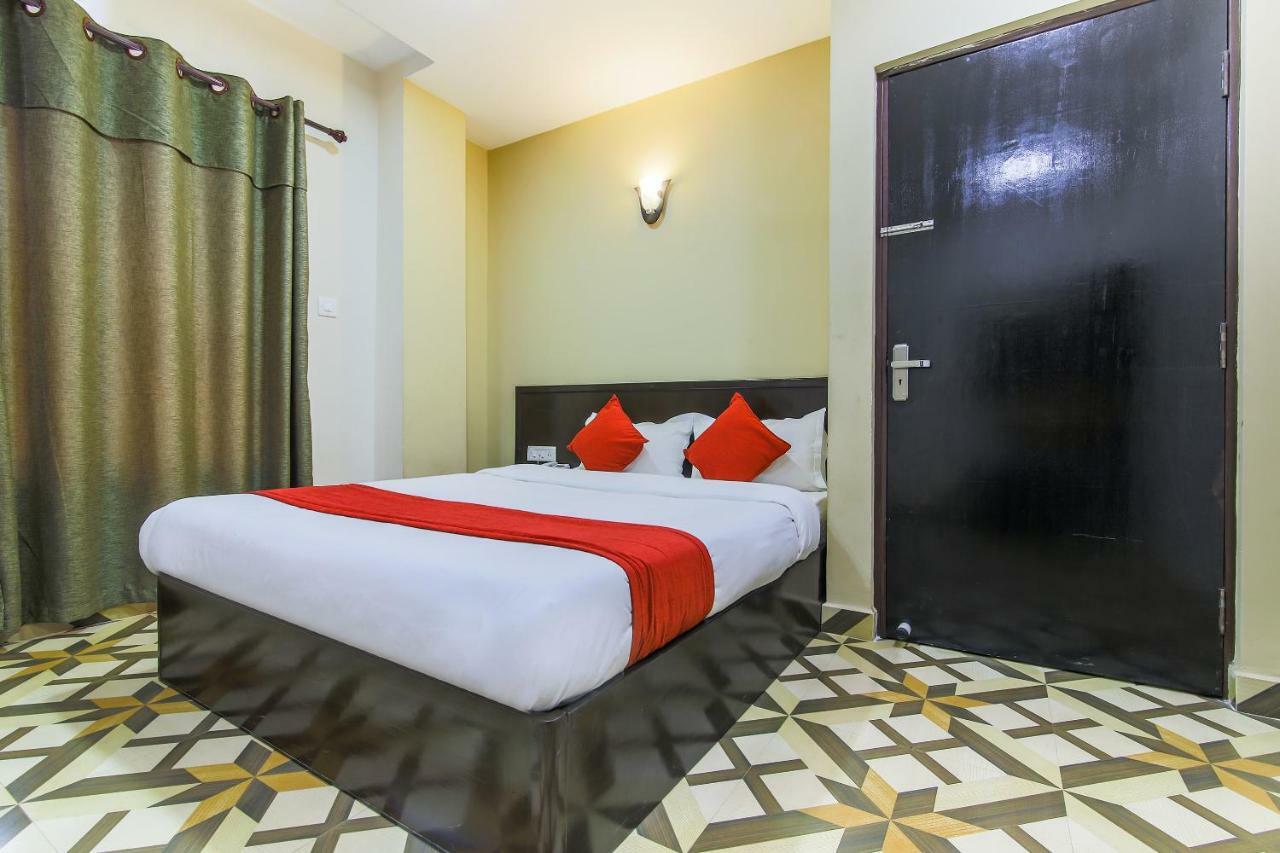 Oyo 315 Aadarsha Inn Rummindei ภายนอก รูปภาพ